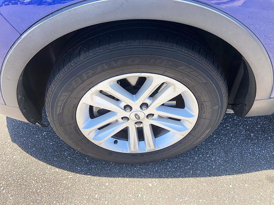 Used 2015 Blue Metallic Ford XLT image 8
