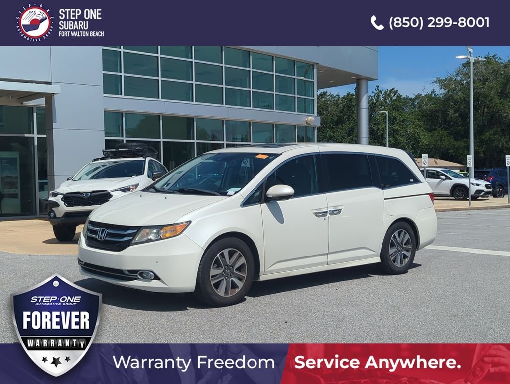 Used 2016 White Honda Touring image 1