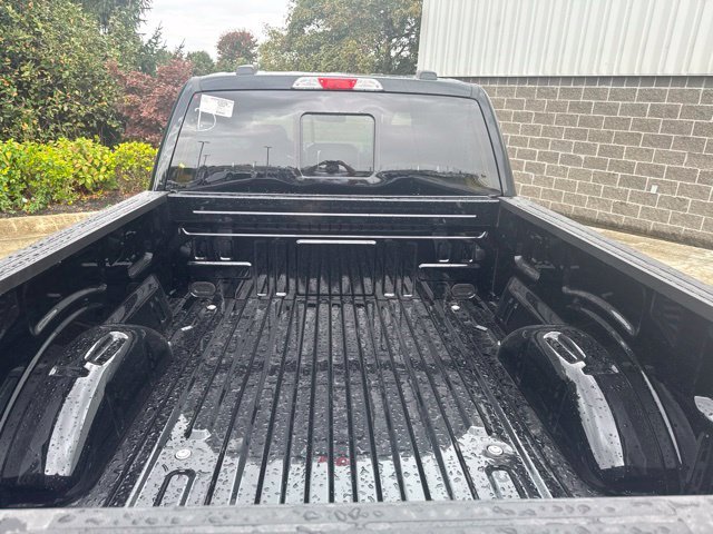 New 2026 Agate Black Metallic Ford XLT image 6