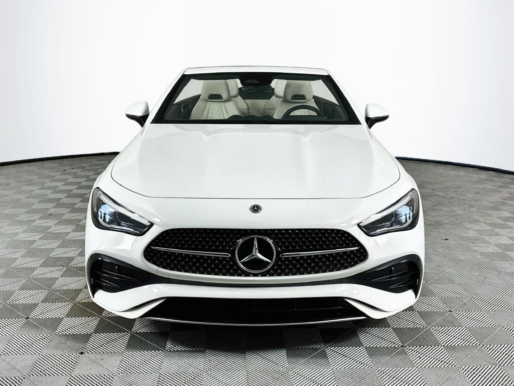 Used 2025 White Mercedes-Benz CLE 450 image 2