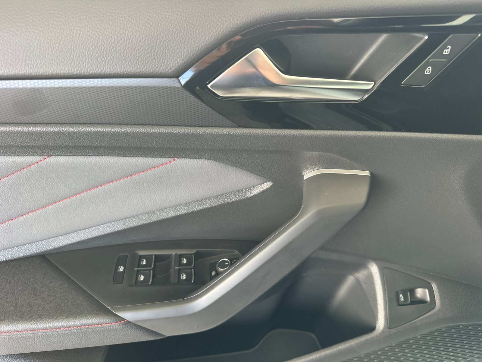 New 2027 Monument Gray Volkswagen 2.0T Autobahn image 10