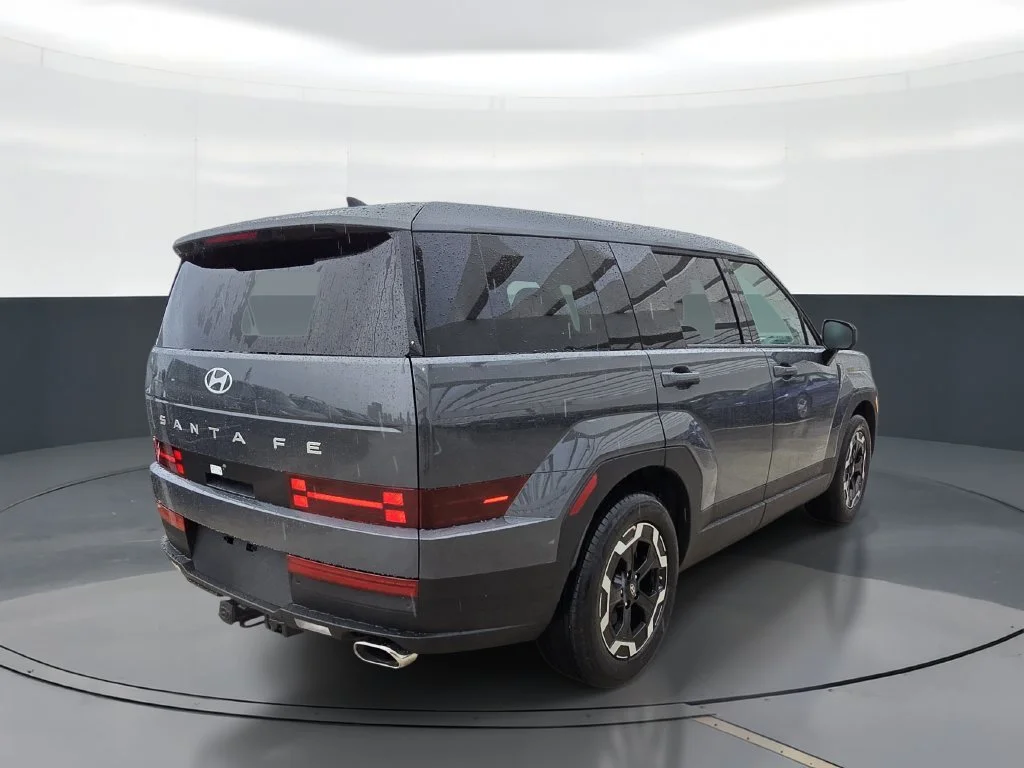 New 2027 Gray Hyundai SE image 3