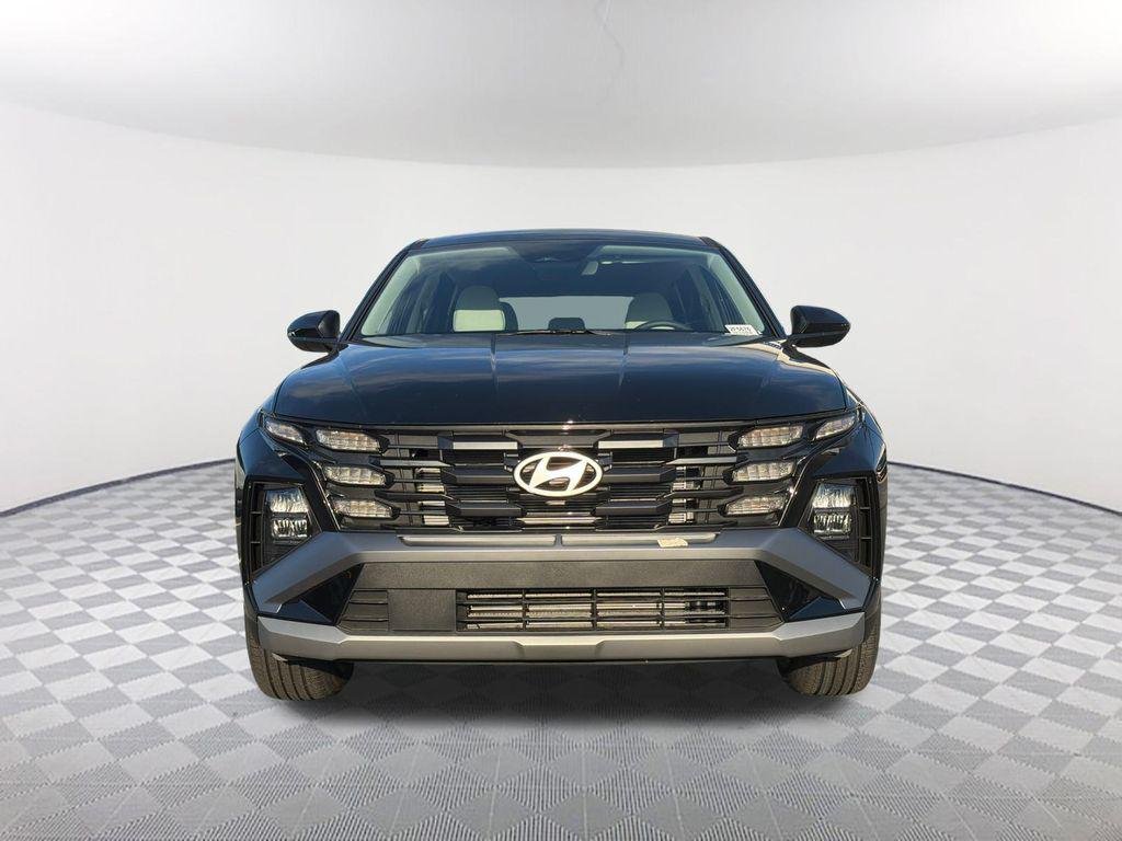 New 2026 Black Hyundai SE FWD image 2