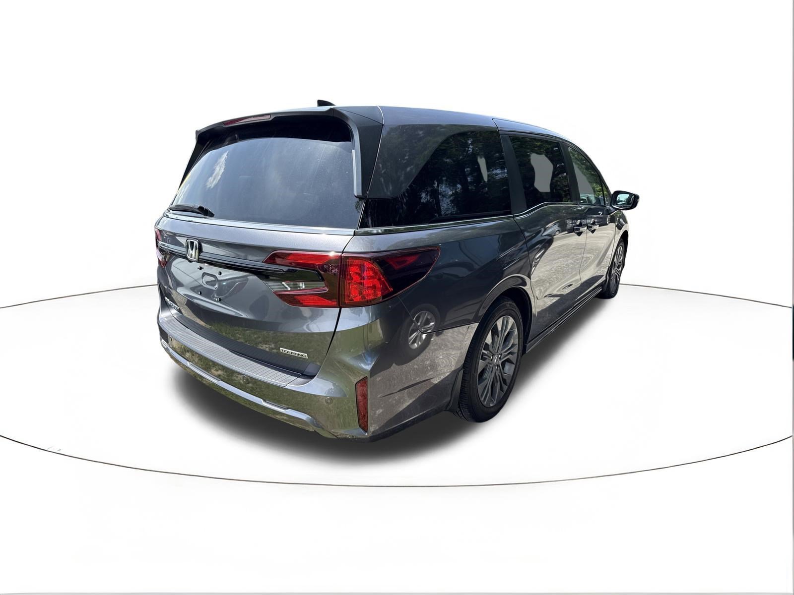 Used 2025 Solar Silver Metallic Honda Touring image 2