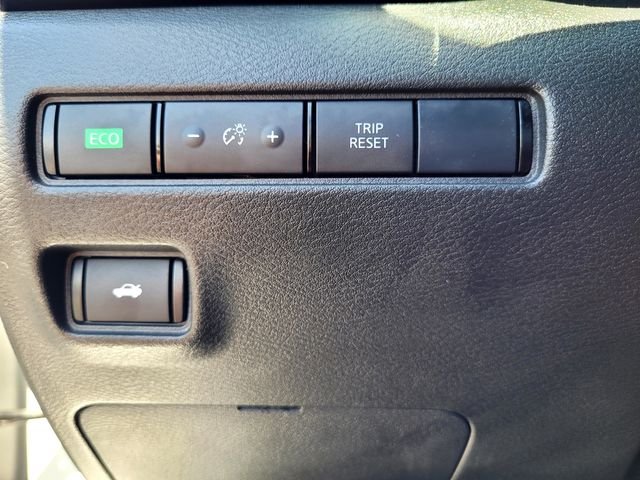 Used 2024 White Nissan SV image 15