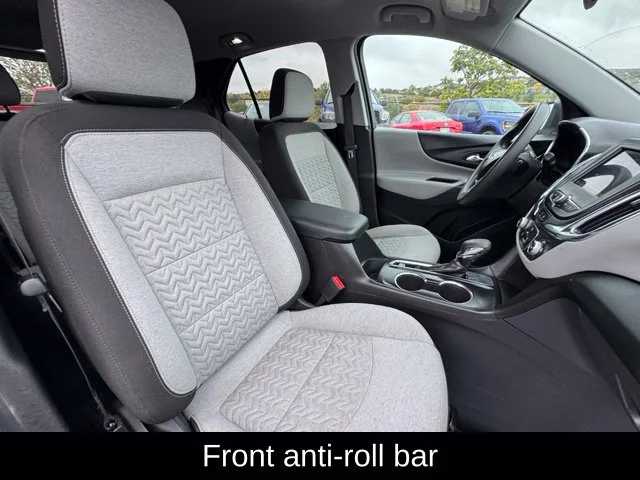 Used 2022 White Chevrolet LS image 27