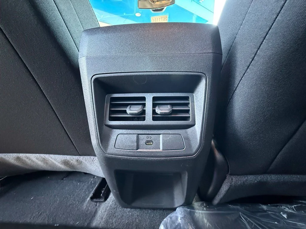 New 2026 Summit White GMC Elevation image 33