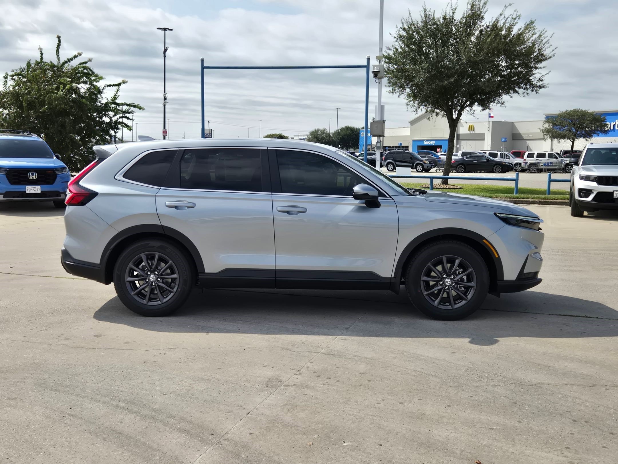 New 2026 Solar Silver Metallic Honda EX-L image 3