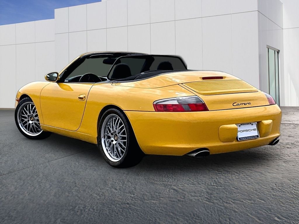 Used 2002 Yellow Porsche Carrera image 3