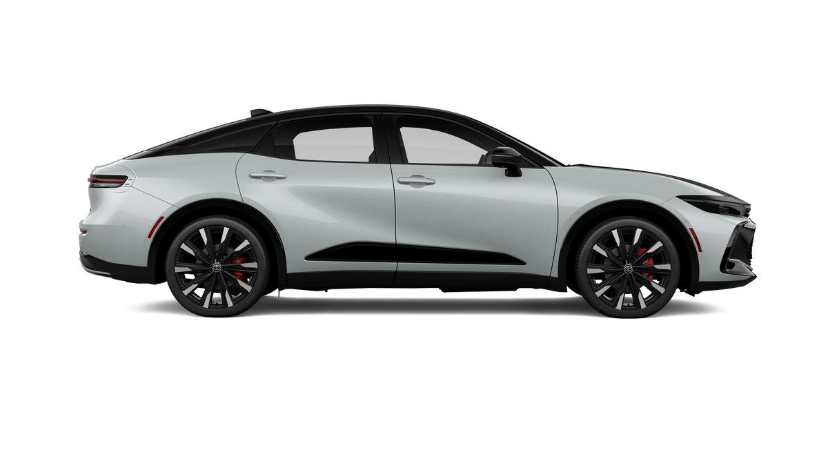 New 2027 Oxygen White with Black bi-tone Toyota Platinum image 12