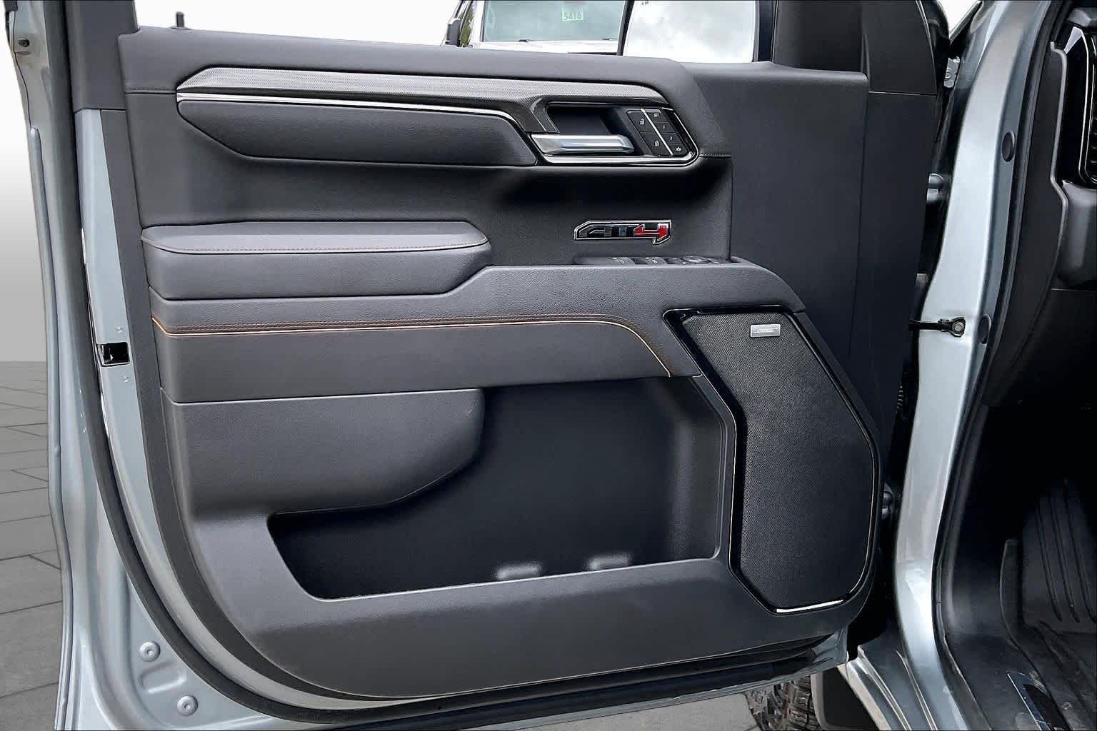Used 2025 Sterling Metallic GMC AT4 image 21