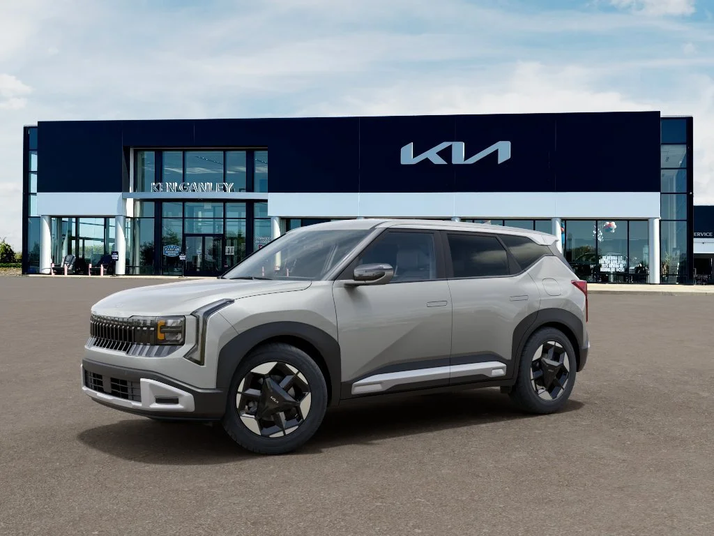 New 2027 Ivory Silver Kia S image 3