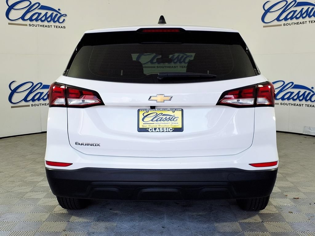 Used 2024 Summit White Chevrolet LS image 4