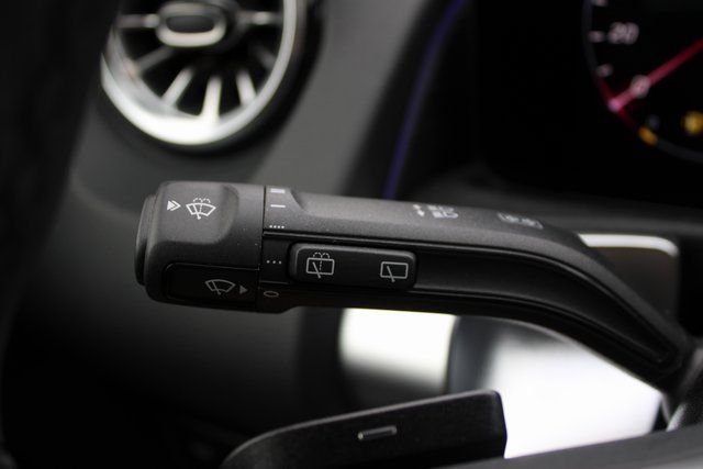 2025 Mercedes-Benz GLB Base - Photo 54