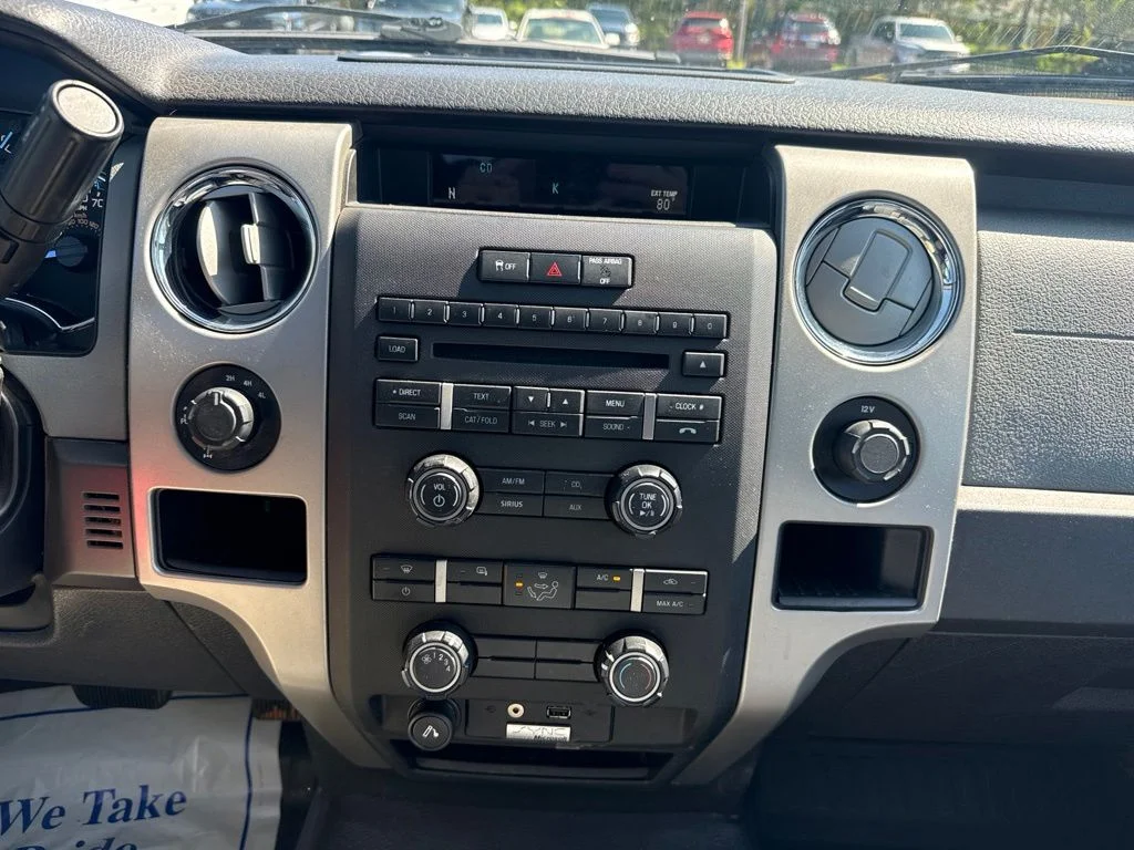 Used 2012 White Ford XLT image 7