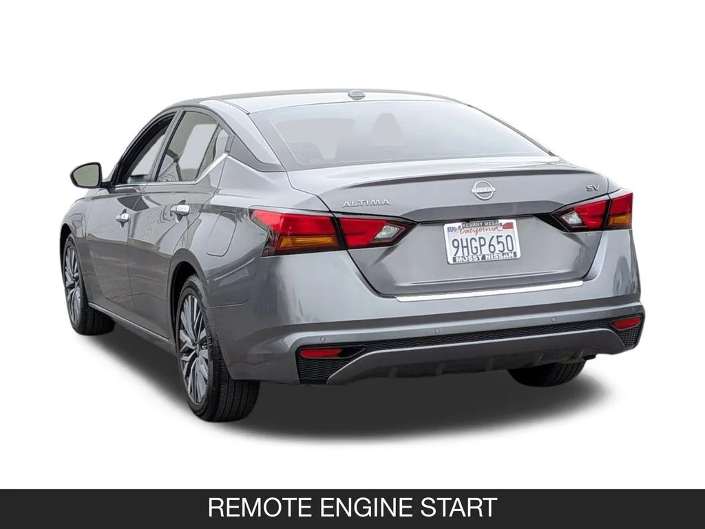 Used 2023 Gray Nissan 2.5 SV image 7