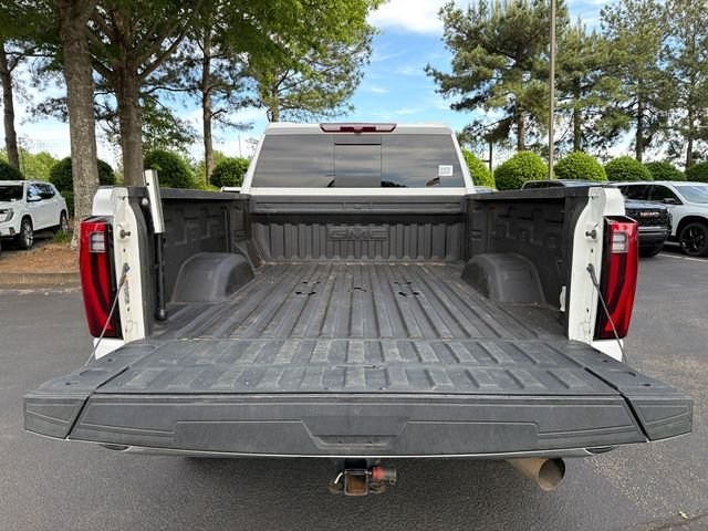 Used 2024 White GMC SLT image 18