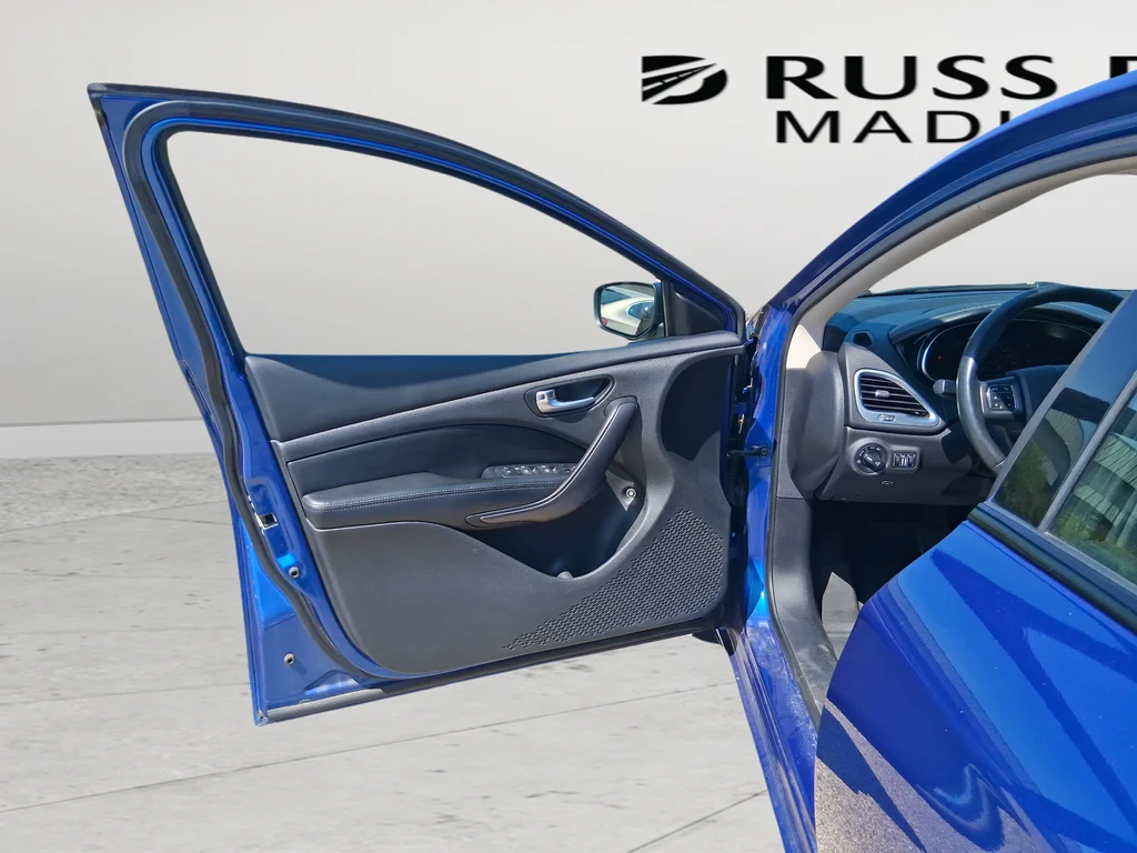 Used 2014 Blue Dodge Limited image 32