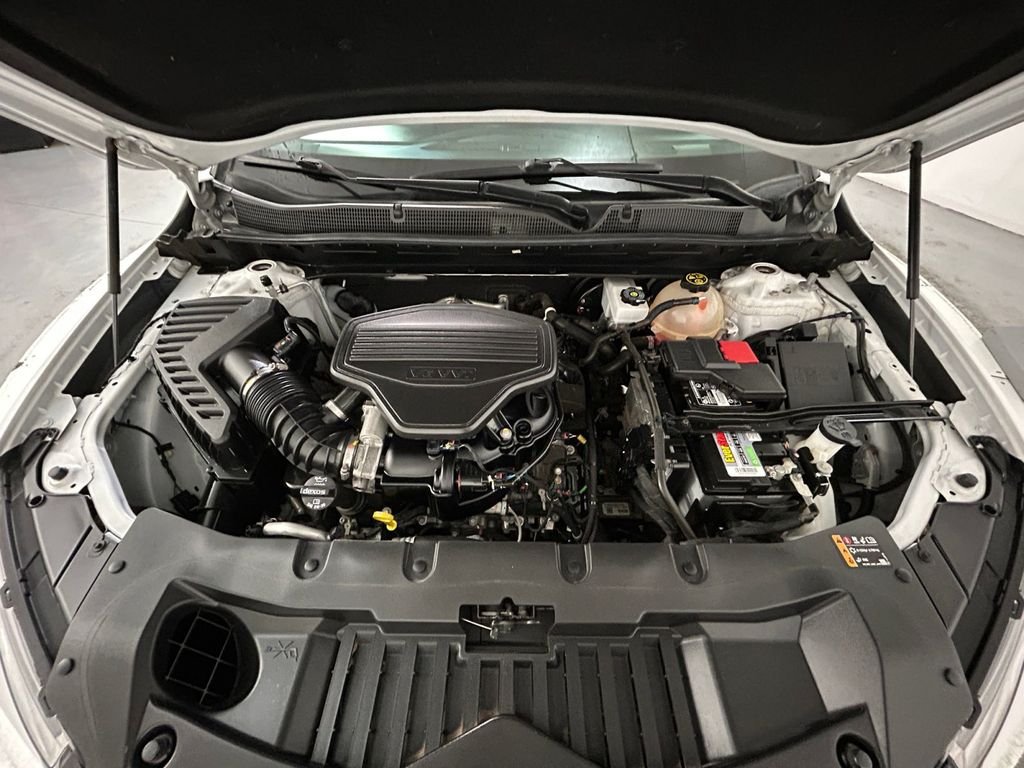 Used 2021 White Chevrolet LT image 21
