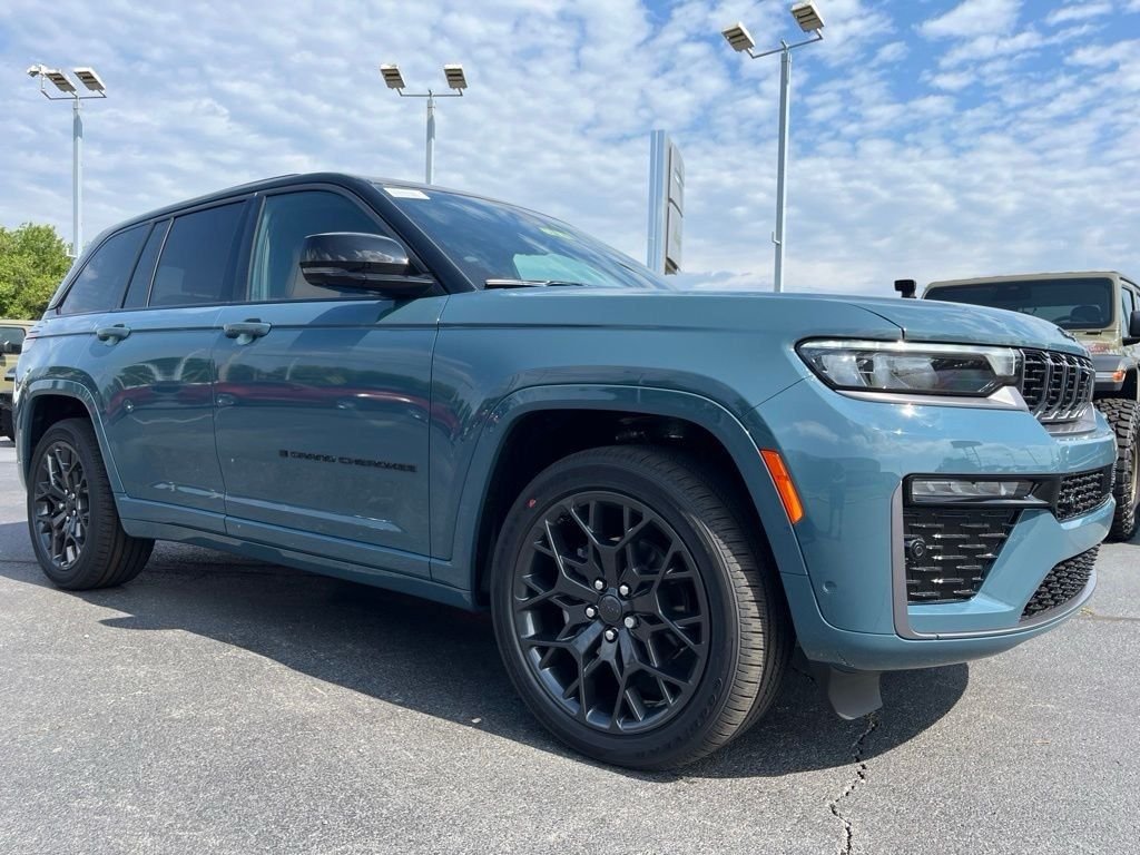 New 2026 Steel Blue Exterior Paint Jeep Summit image 45