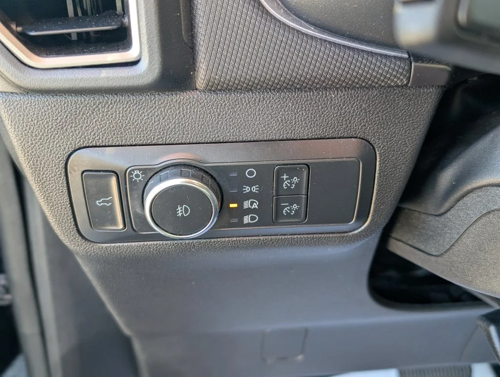 Used 2022 Black Ford Outer Banks image 18