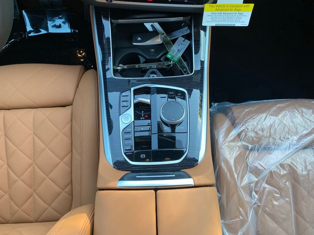 New 2026 Dravit Grey Metallic BMW xDrive40i image 10