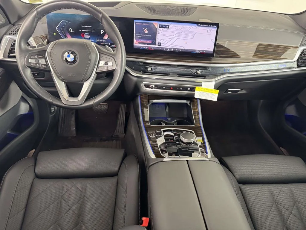 Used 2026 White BMW xDrive40i image 5