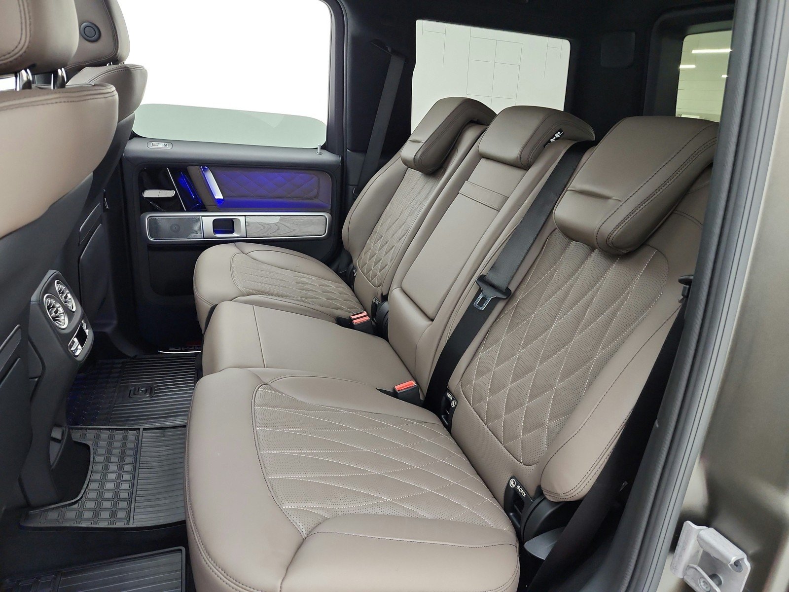 New 2026 MANUFAKTUR Monza Grey Magno Mercedes-Benz AMG® G 63 SUV image 11