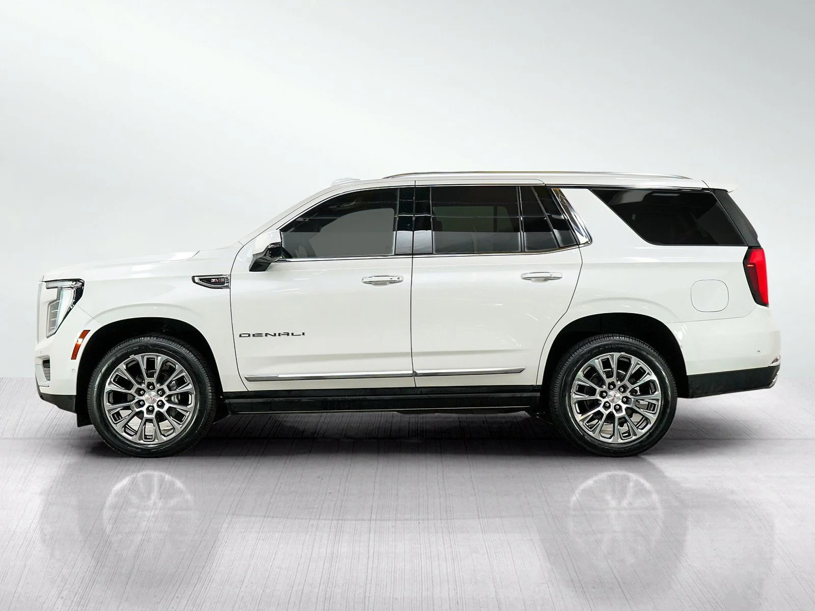 Used 2025 GMC Yukon DENALI with VIN 1GKS2DRL2SR242220 for sale in Bloomington, Minnesota