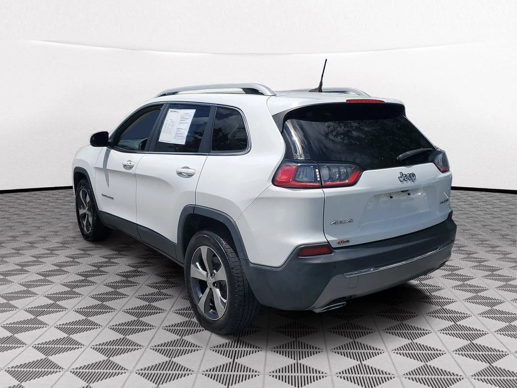 Used 2019 White Jeep Limited image 2