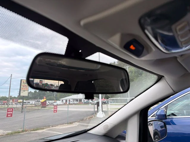 Used 2021 Black Ford SE image 24