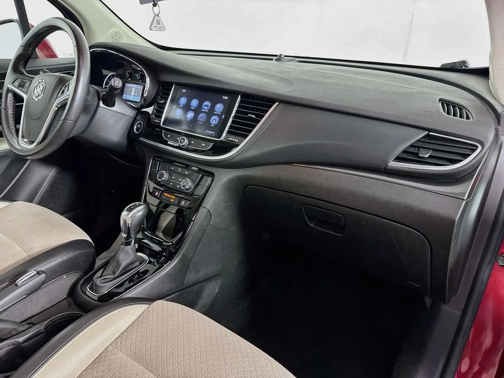 Used 2019 Red Buick Preferred image 33