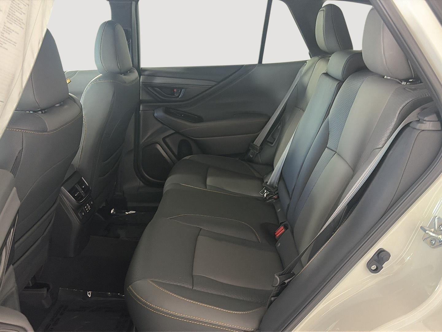 Used 2025 Crystal White Pearl Subaru Wilderness image 17