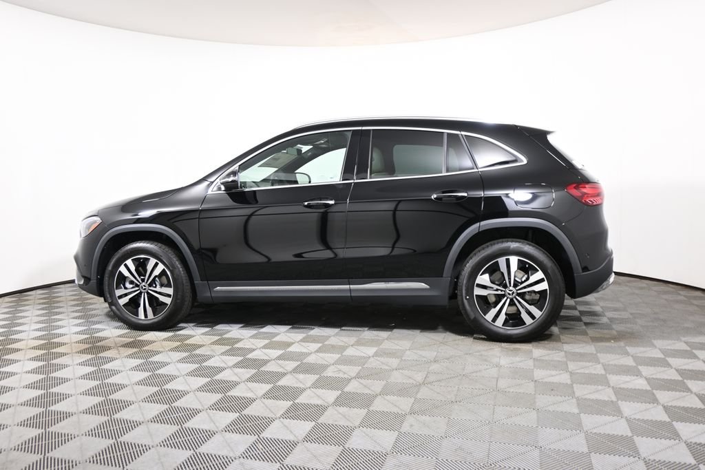 New 2026 Night Black Mercedes-Benz GLA 250 image 2
