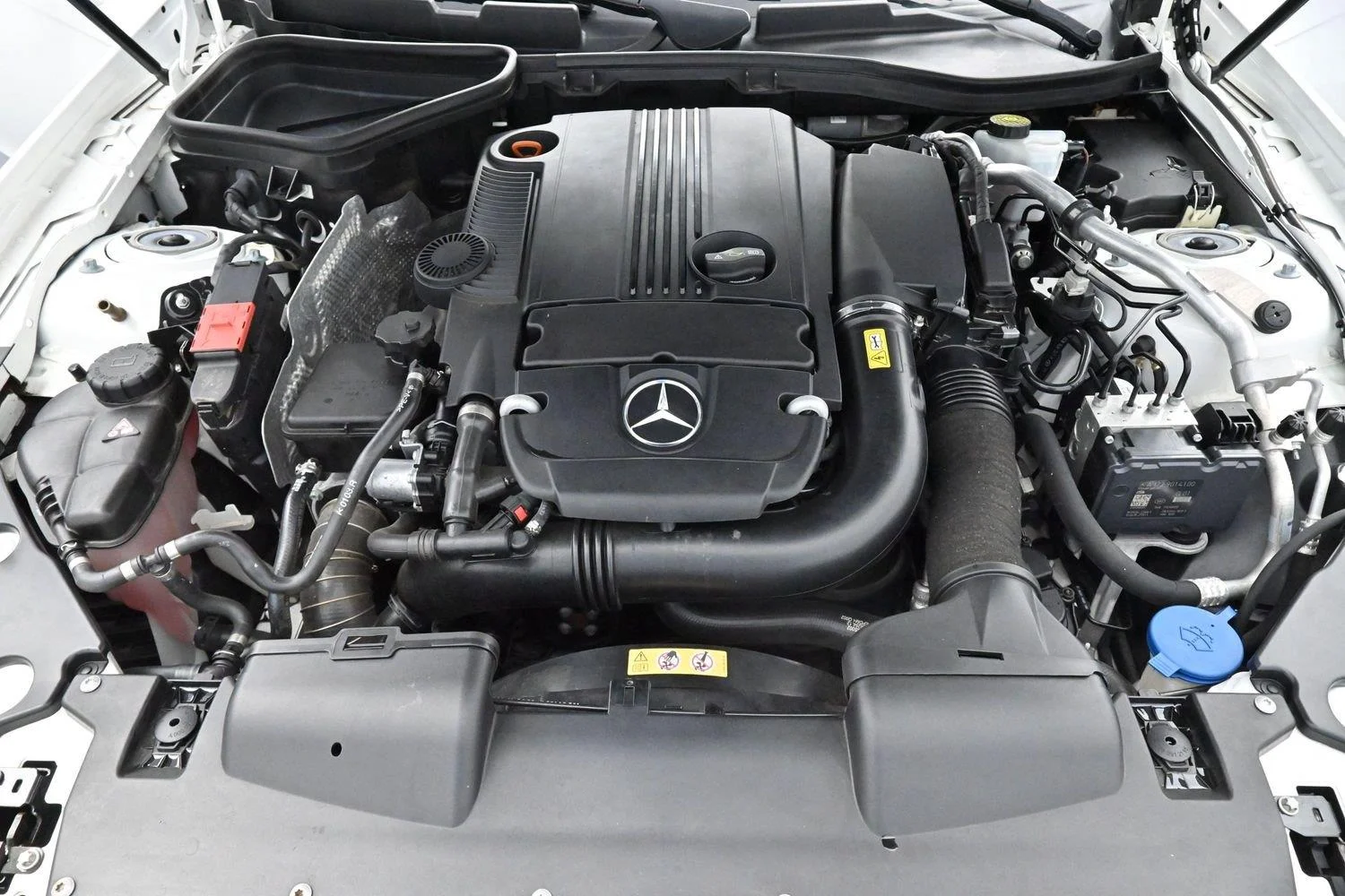 Used 2015 White Mercedes-Benz SLK 250 image 10