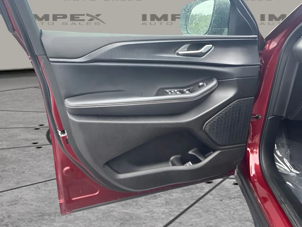 Used 2025 Red Jeep Laredo image 13