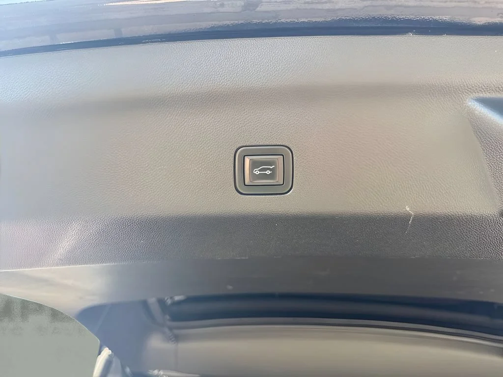 Used 2021 ONYX BLACK GMC SLT image 38