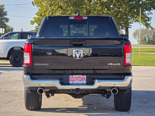 Certified Used 2022 Diamond Black Crystal Pearlcoat Ram Big Horn image 6