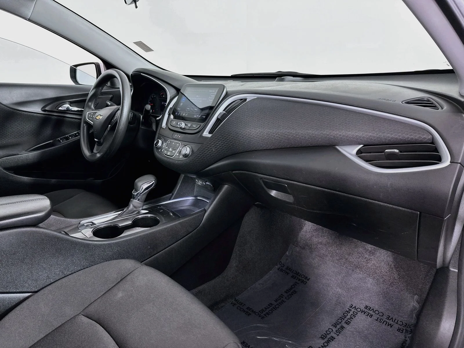 Used 2023 Summit White Chevrolet LT image 30