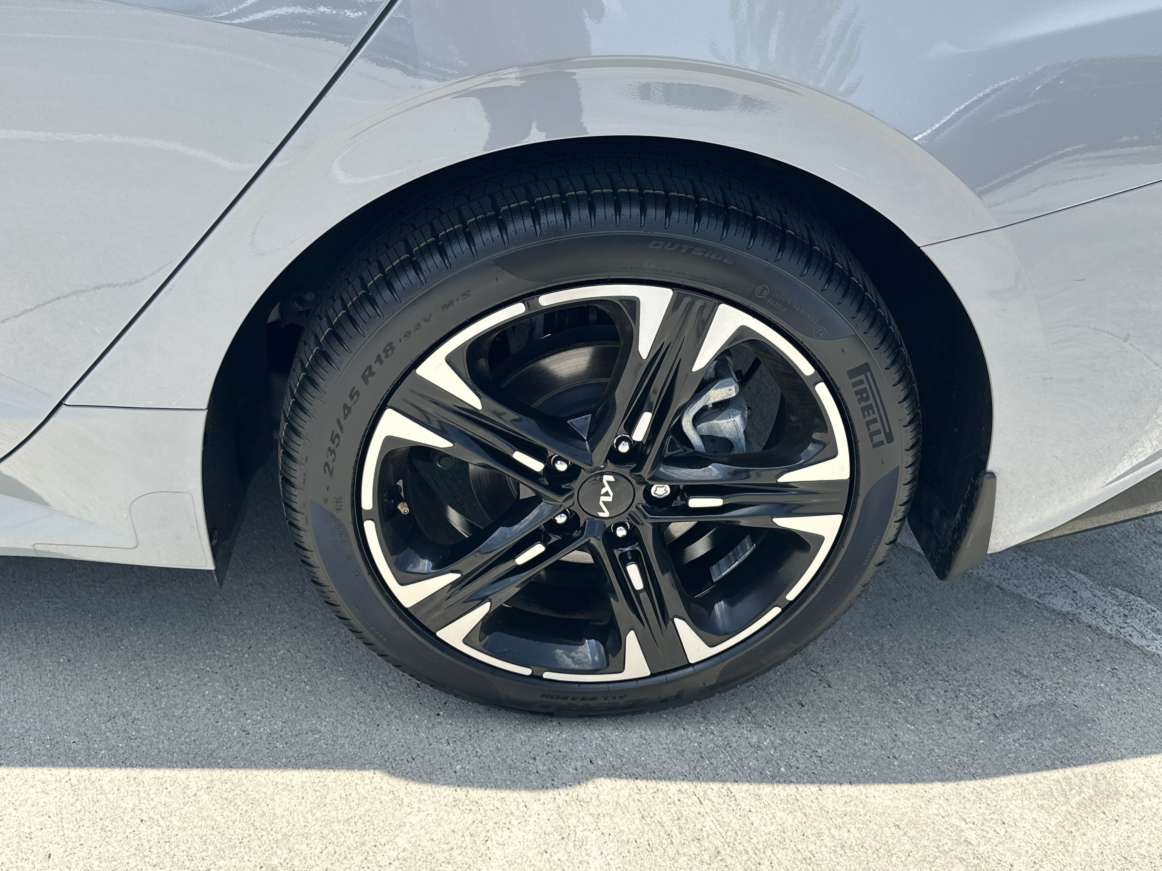 Used 2024 Wolf Gray Kia GT-Line image 24