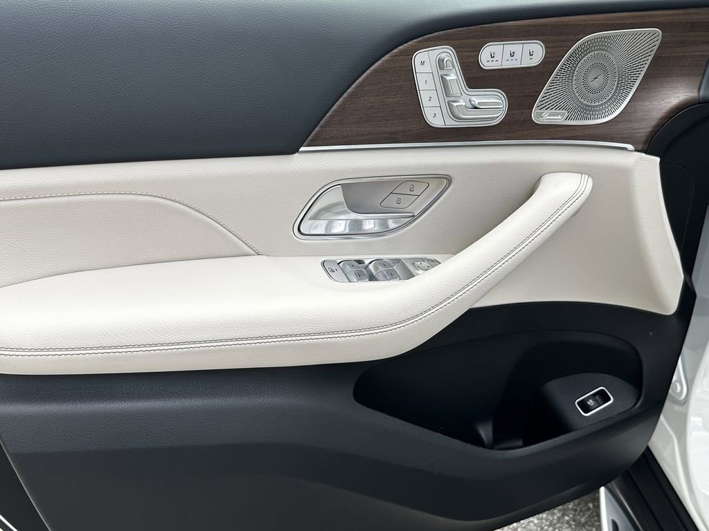 New 2026 Polar White Mercedes-Benz GLE 350 image 11