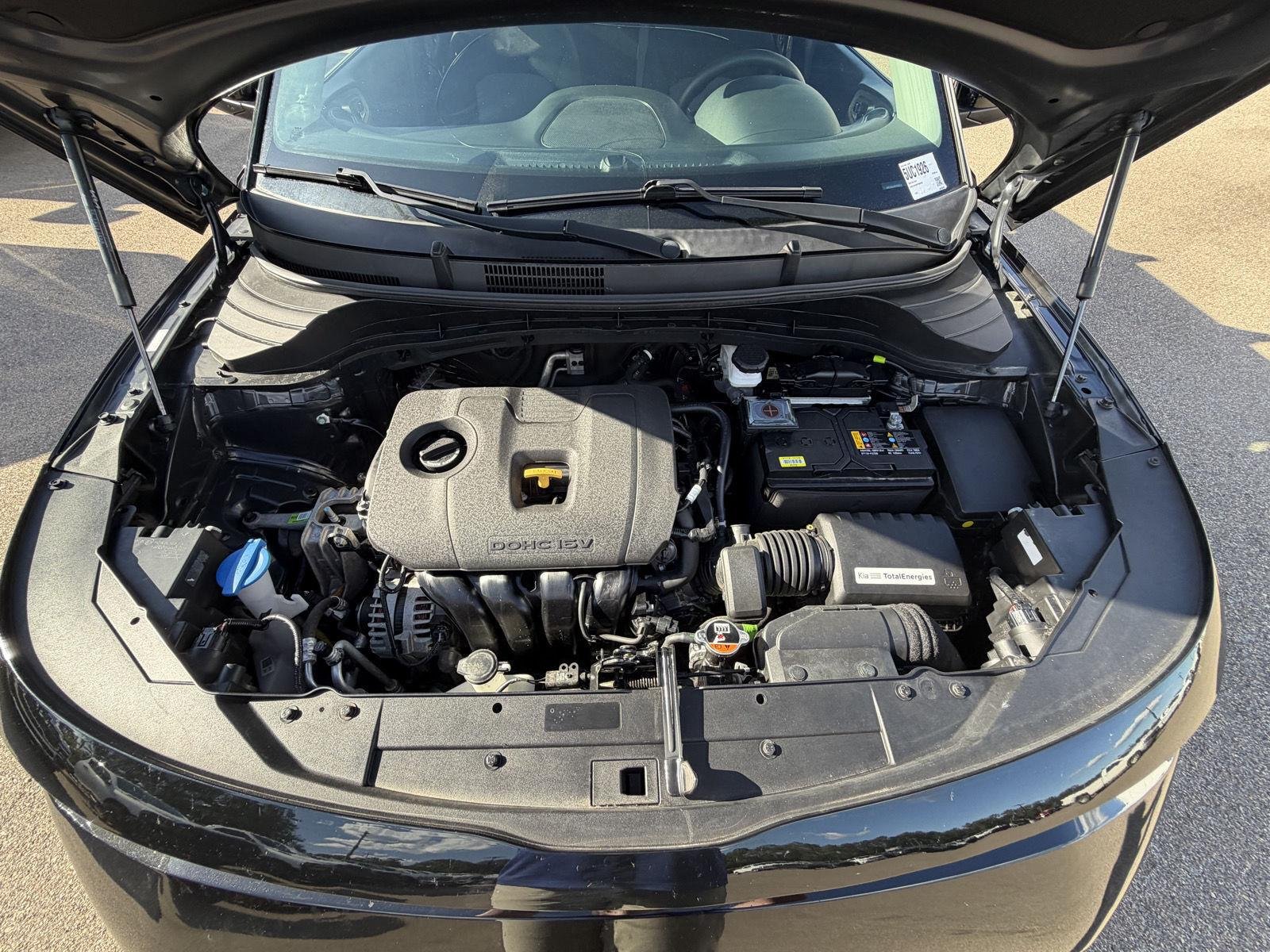 Used 2023 Fusion Black Kia LX image 22