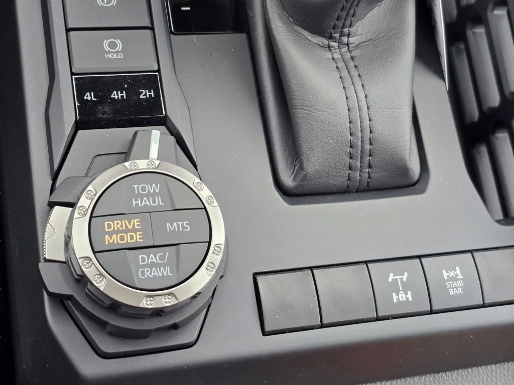 2025 Toyota Tacoma TRD Off Road - Photo 11