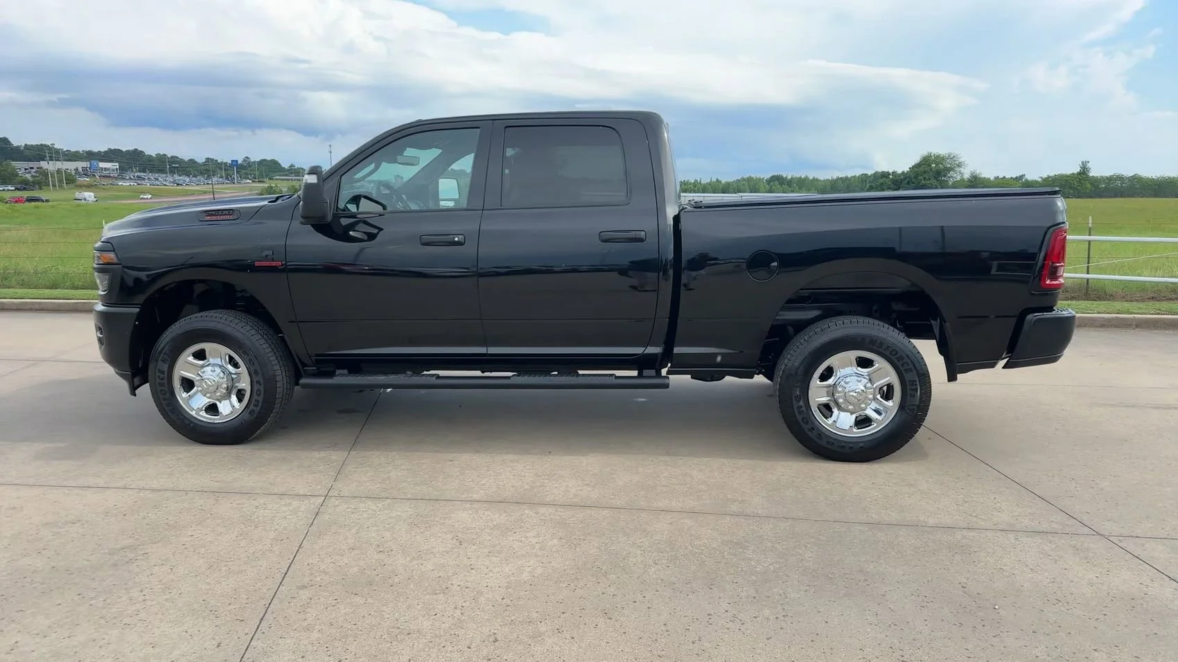 Used 2025 Diamond Black Crystal Pearlcoat Ram Tradesman image 6