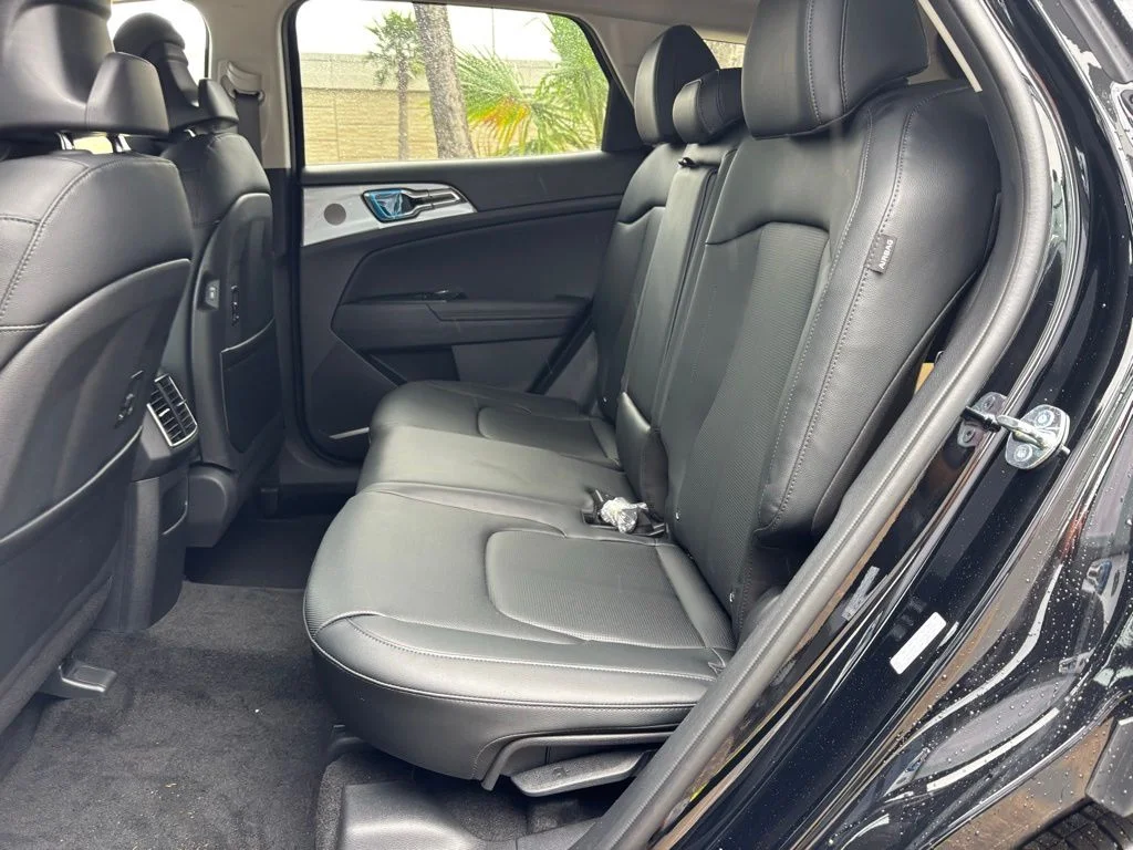 2026 Kia Sportage SX - Photo 17