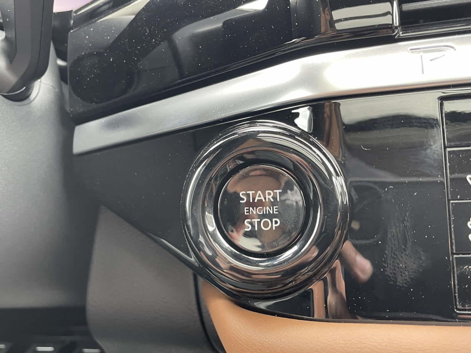 New 2026 Boulder Gray Pearl Nissan Platinum image 30