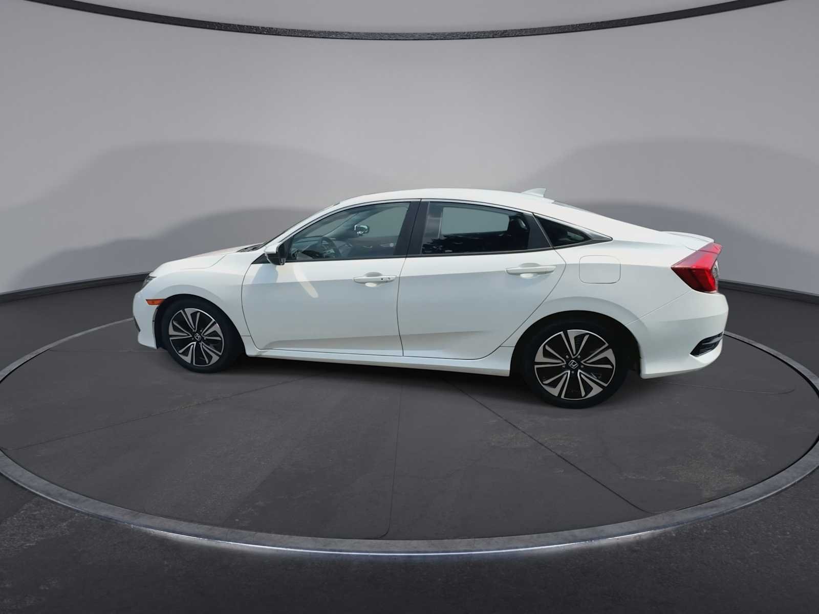 2017 Honda Civic EX-T - Photo 5