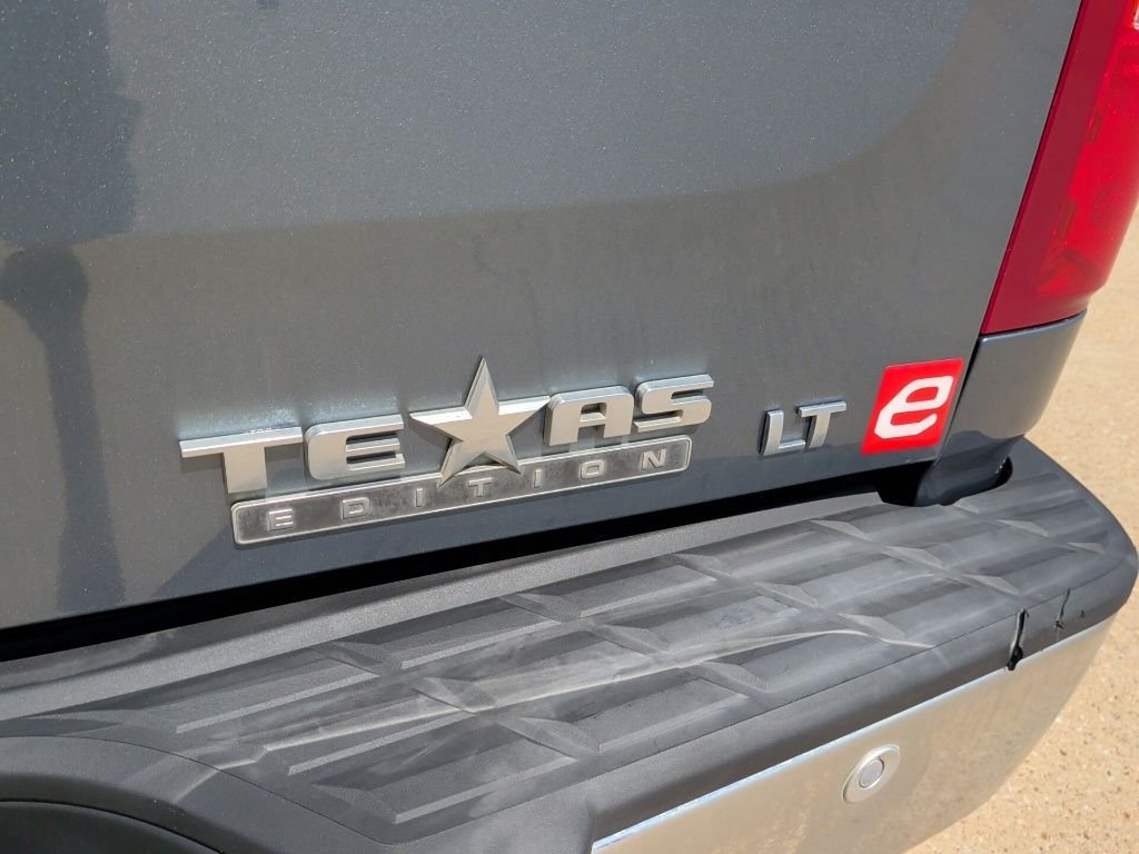 Used 2008 Blue Chevrolet LT image 37