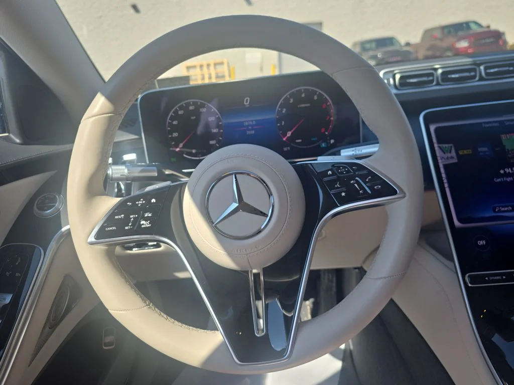 Used 2025 White Mercedes-Benz S 500 image 15
