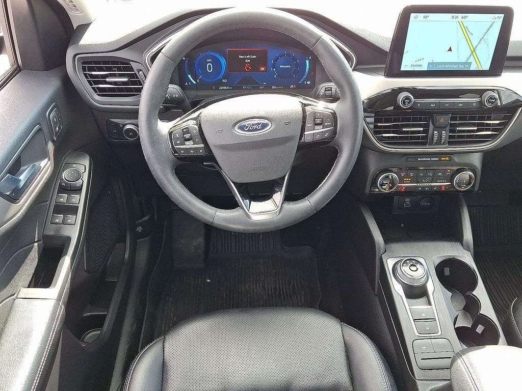 Used 2022 Black Ford SEL image 12